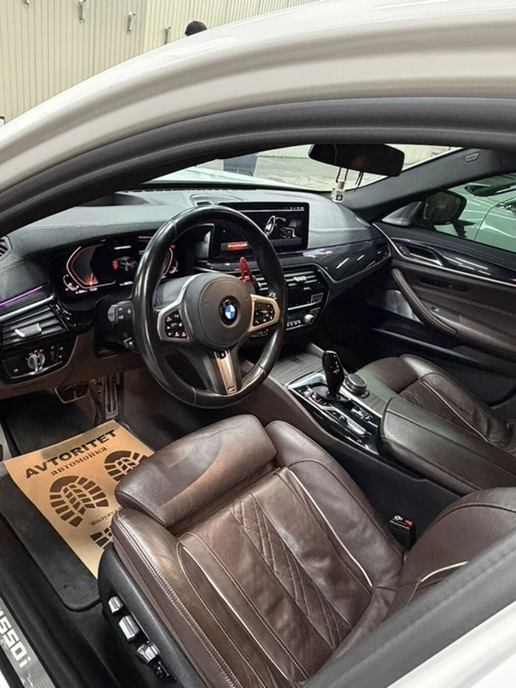 BMW 5 series: 2021 г., 4.4 л, Автомат, Бензин, Седан: фото 3