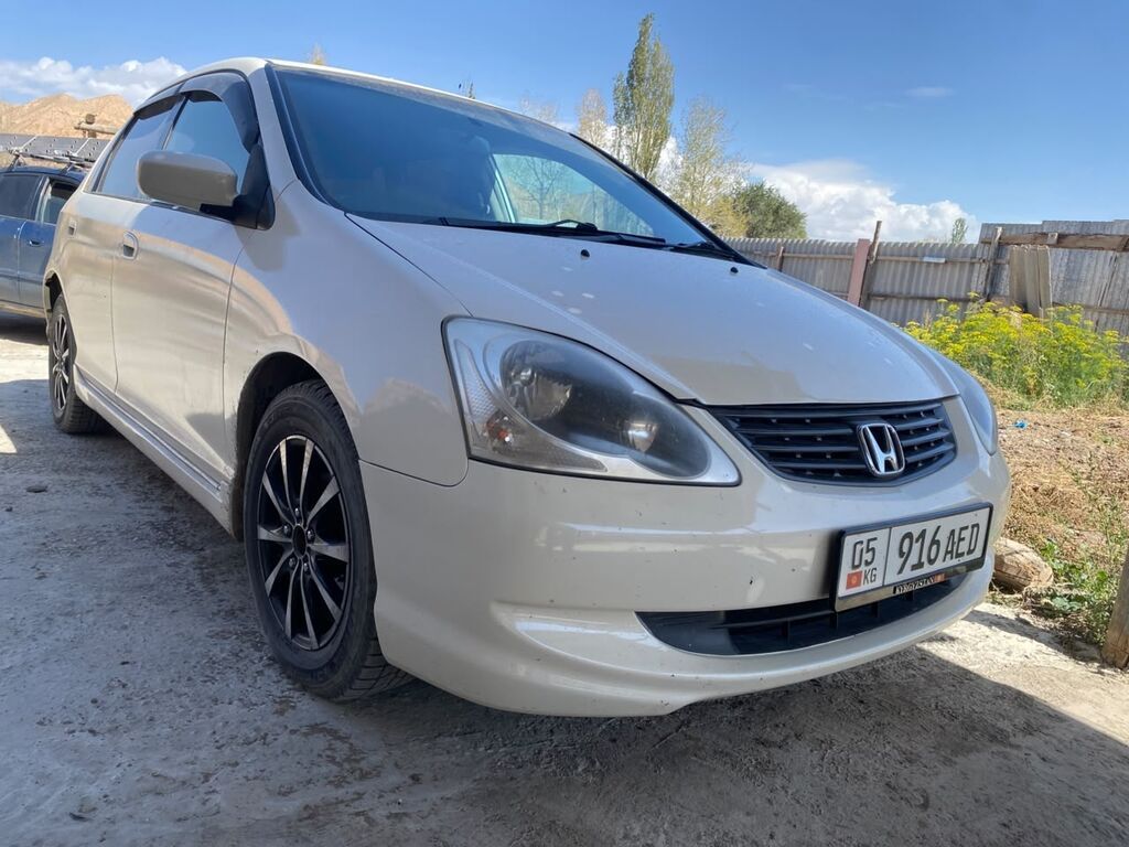 Honda Civic: 2003 г., 1.7 л, Вариатор, Бензин, Хэтчбэк: фото 1