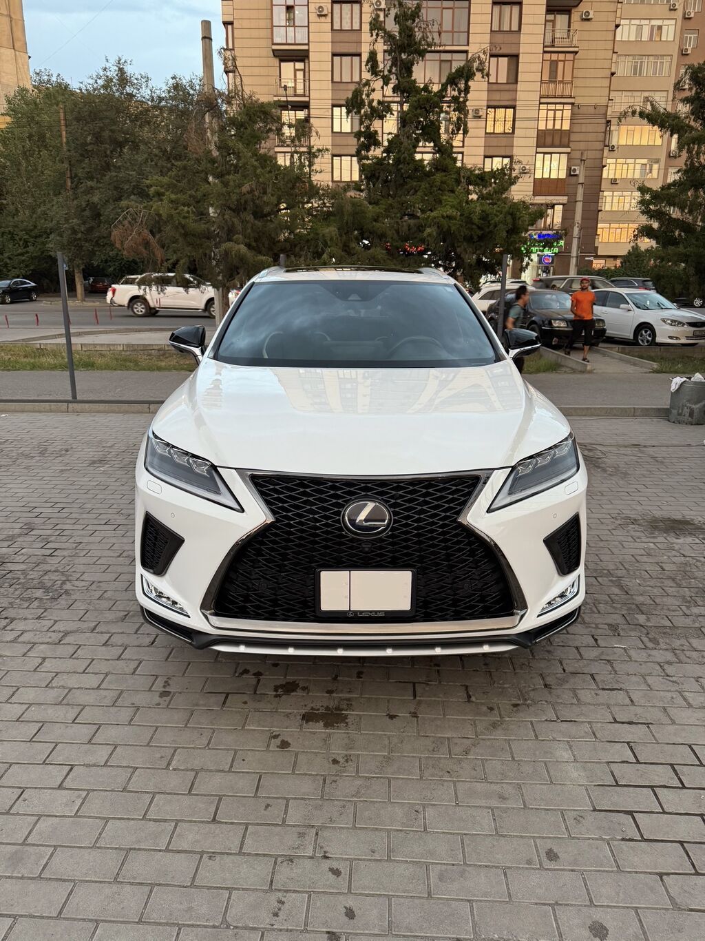 Lexus RX: 2021 г., 3.5 л, Автомат, Гибрид, Кроссовер: фото 3