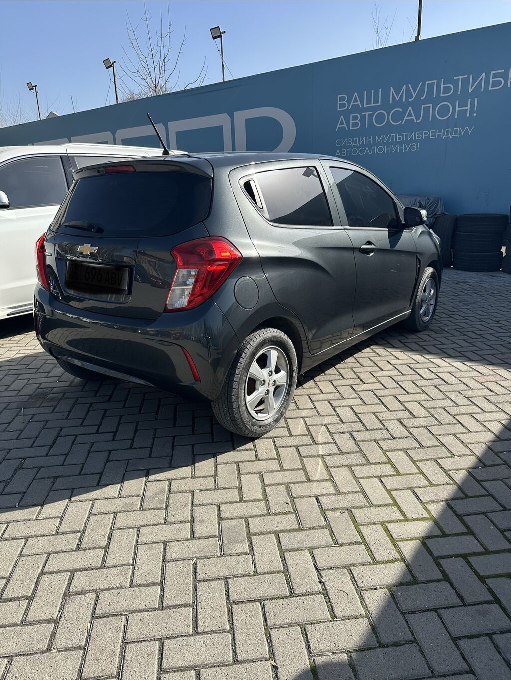 Chevrolet Spark: 2018 г., 1 л, Вариатор, Бензин, Хэтчбэк: фото 3
