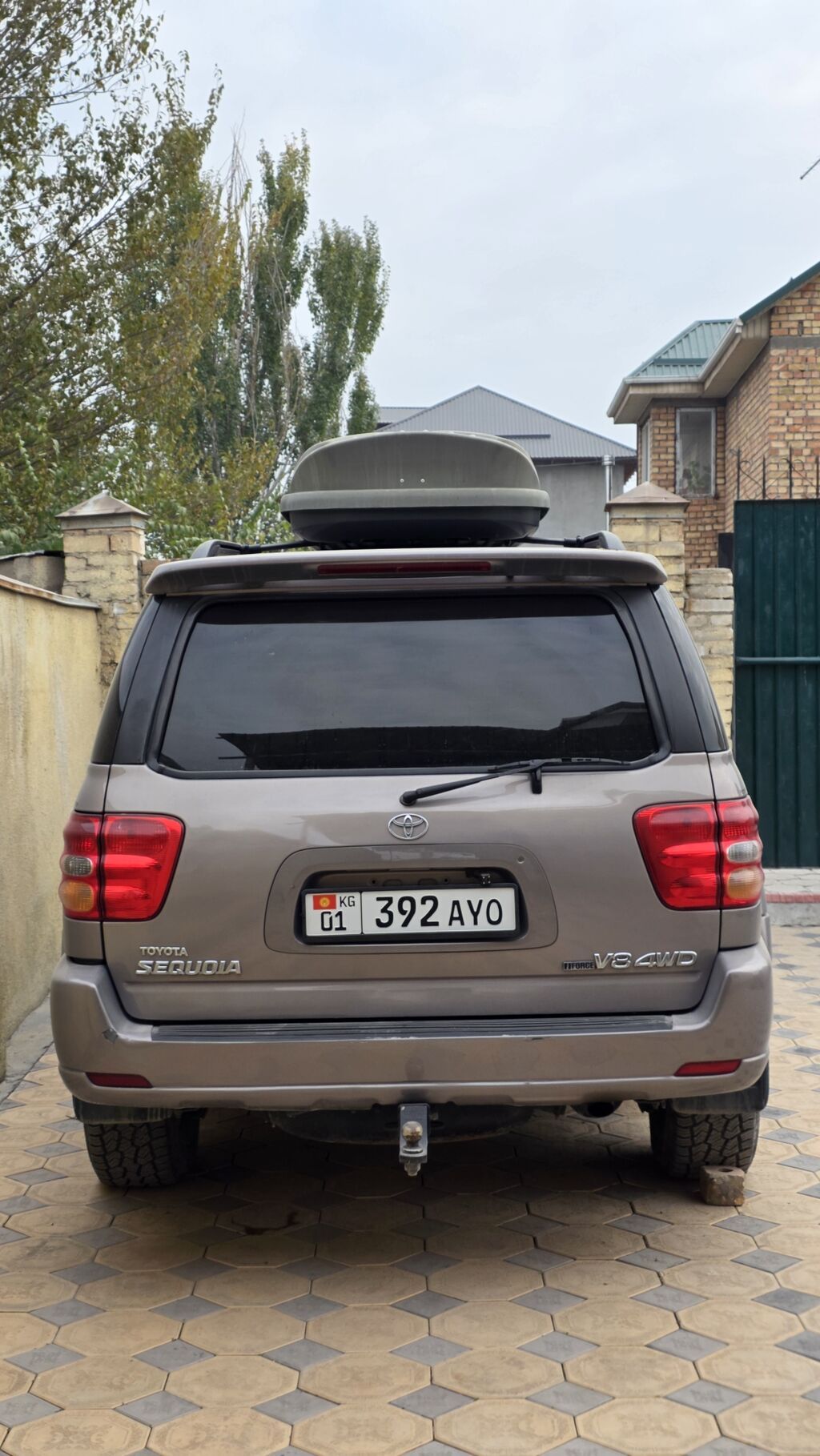 Toyota Sequoia: 2001 г., 4.7 л, Автомат, Бензин, Внедорожник: фото 2