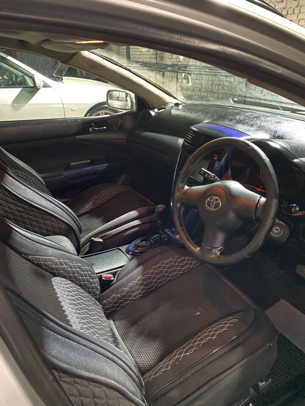 Toyota Caldina: 2003 г., 2 л, Автомат, Бензин, Универсал: фото 4
