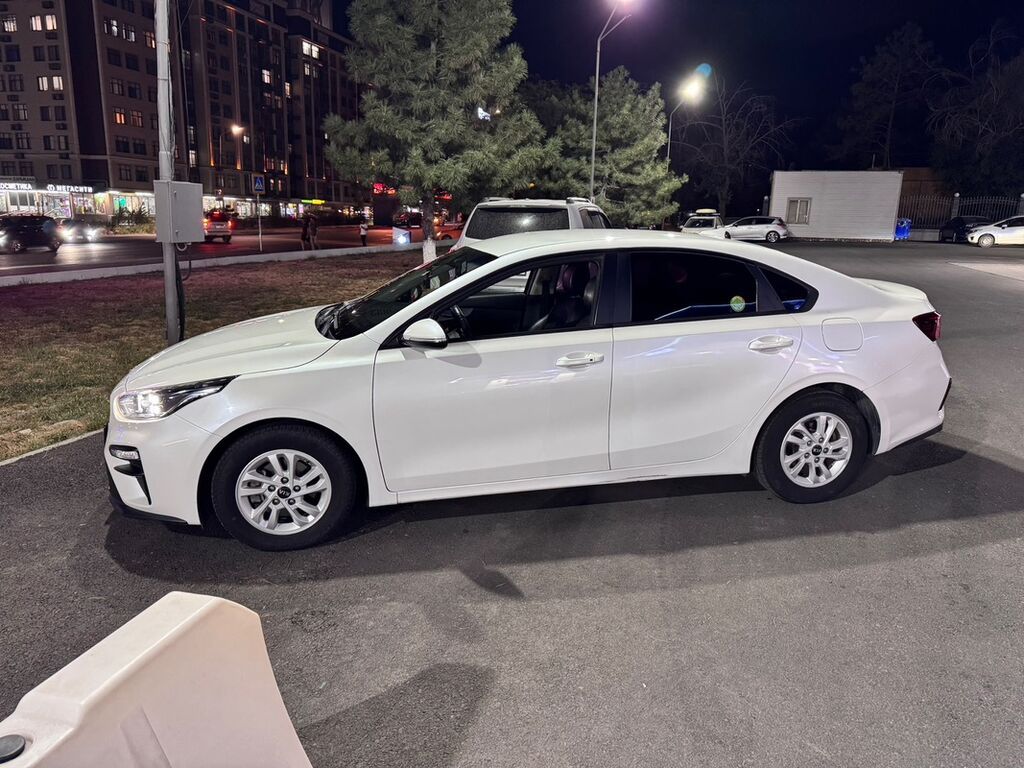 Kia K3: 2020 г., 1.6 л, Автомат, Бензин, Седан: фото 5