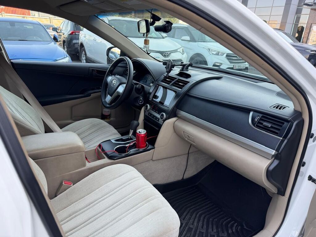 Toyota Camry: 2013 г., 2.5 л, Автомат, Бензин, Седан: фото 8