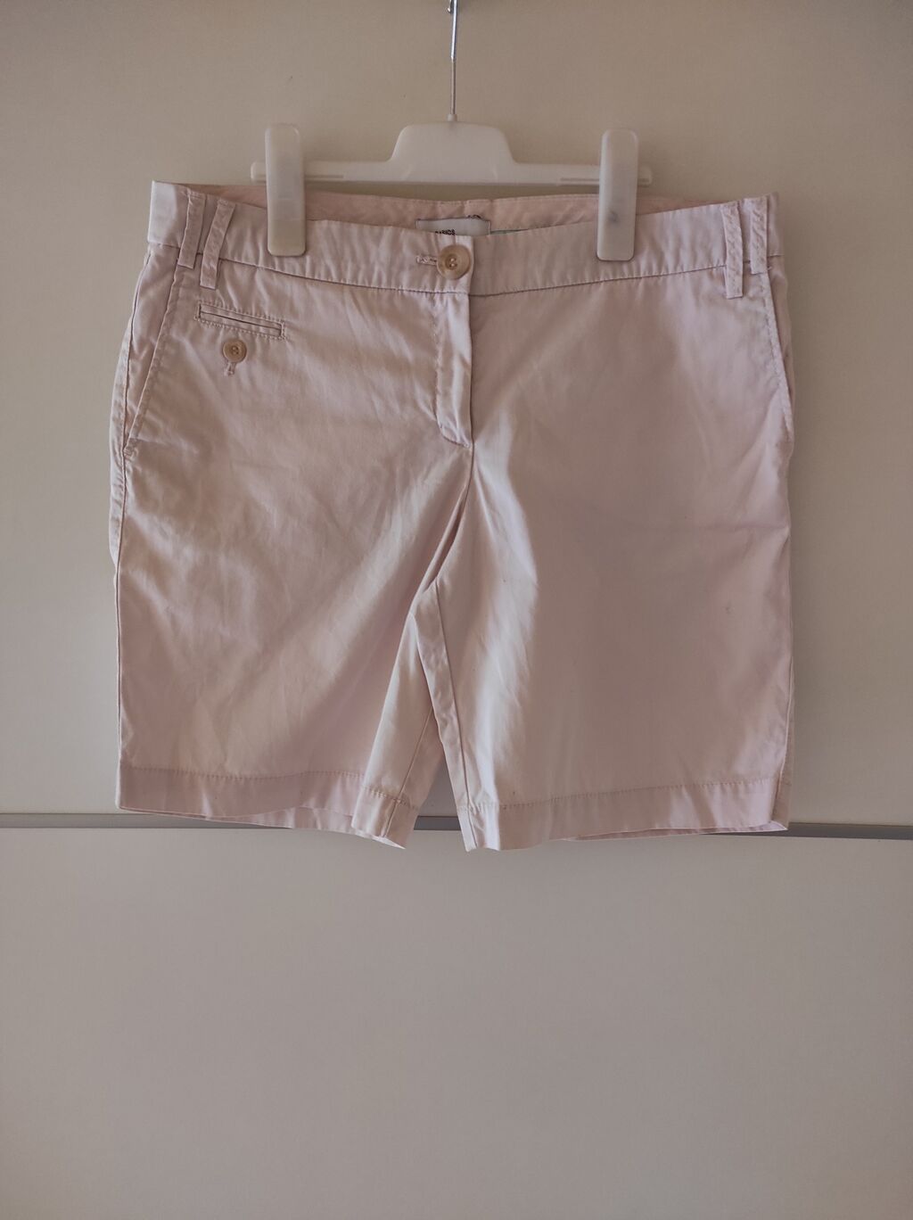 Mango pamucni sorc. Veličina 42, po 450 RSD Projektori Bajina Basta