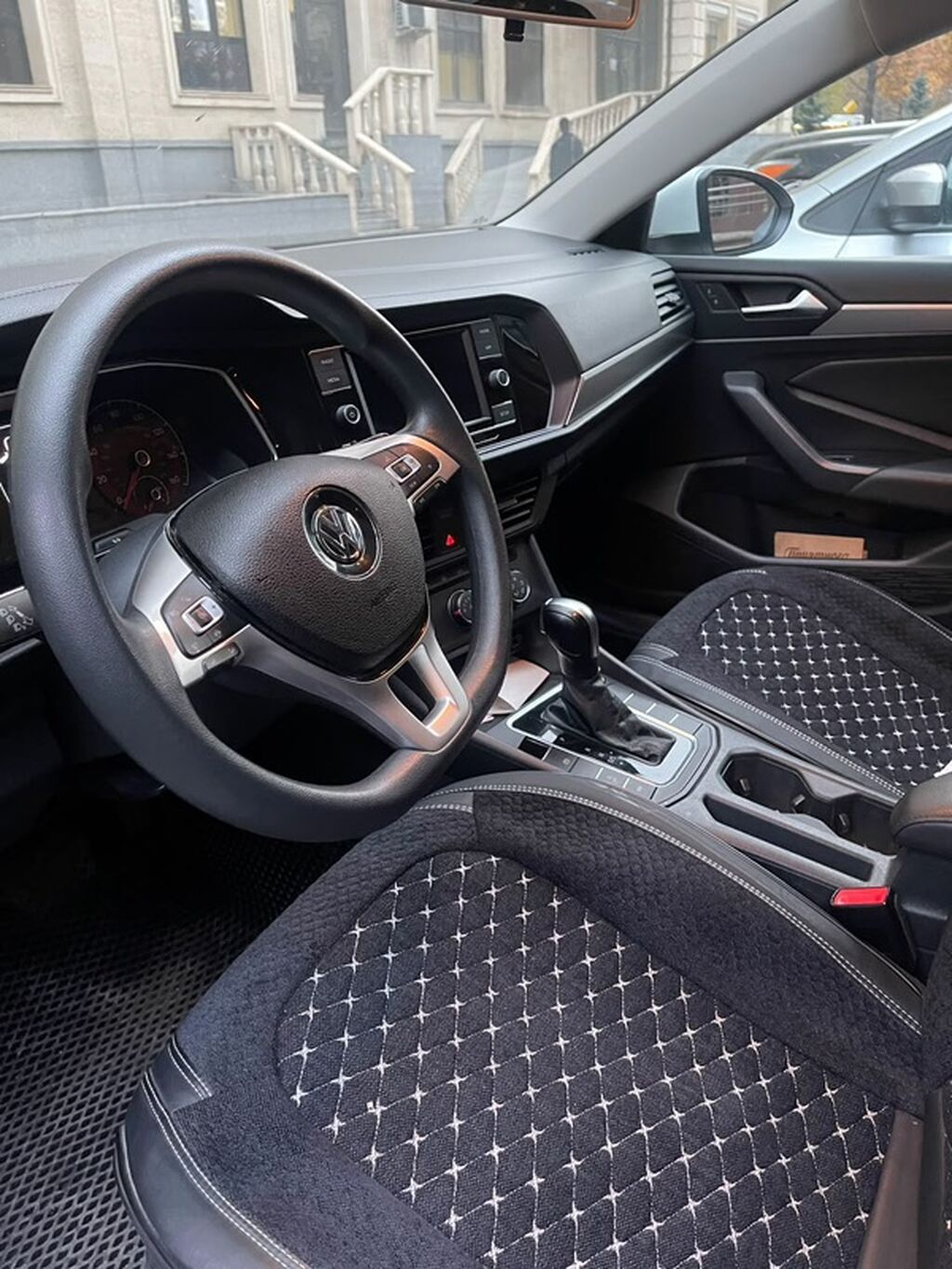 Volkswagen Jetta: 2019 г., 1.4 л, Автомат, Бензин, Седан: фото 7