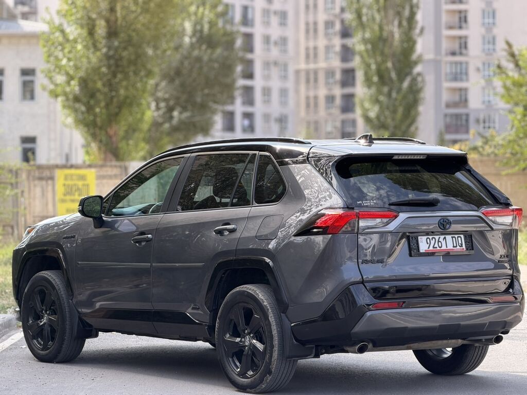 Toyota RAV4: 2020 г., 2.5 л, Автомат, Гибрид, Кроссовер: фото 2