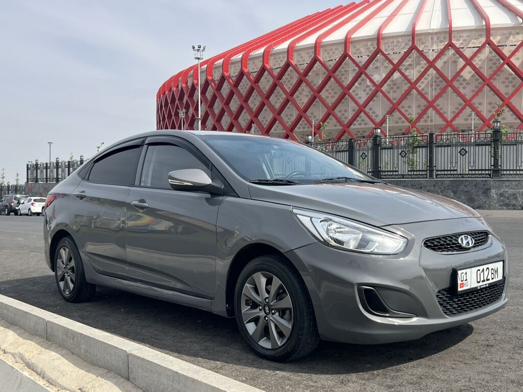 Hyundai Accent: 2019 г., 1.4 л, Автомат, Бензин, Седан: фото 2
