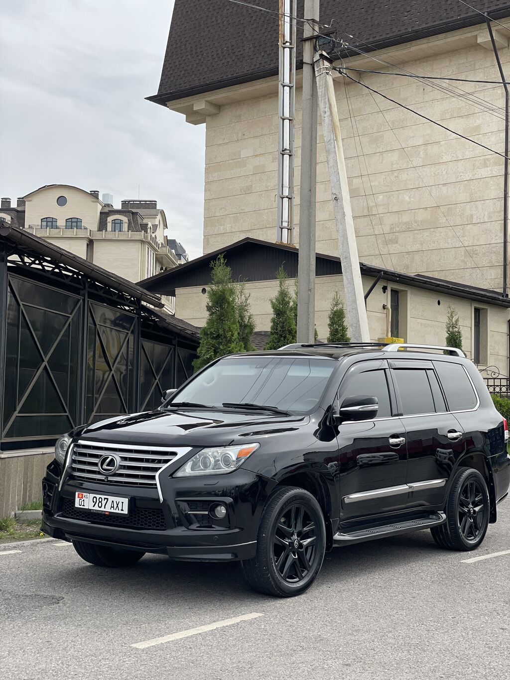 Lexus LX: 2012 г., 5.7 л, Автомат, Газ, Внедорожник: фото 3