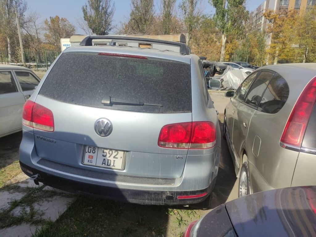 Volkswagen Touareg: 2004 г., 3.2 л, Автомат, Газ, Внедорожник: фото 7