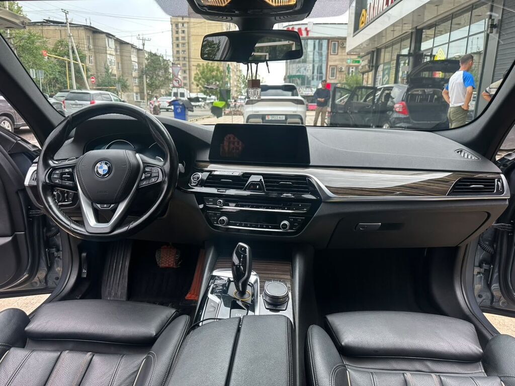 BMW 5 series: 2018 г., Бензин, Седан: фото 6
