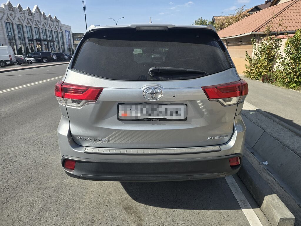 Toyota Highlander: 2019 г., 3.5 л, Автомат, Бензин, Внедорожник: фото 6
