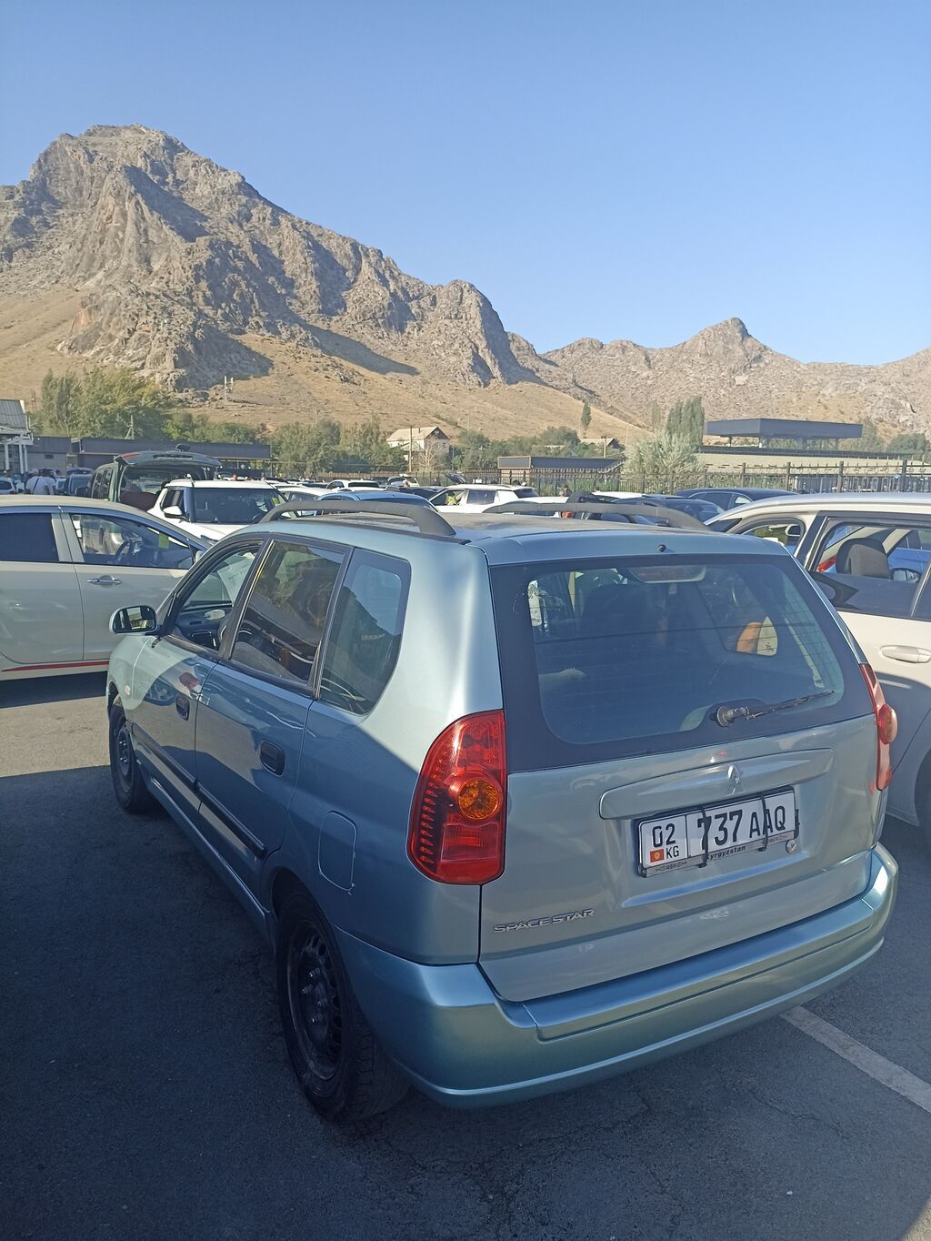 Mitsubishi Space Star: 2004 г., 1.6 л, Механика, Бензин, Лифтбек: фото 2