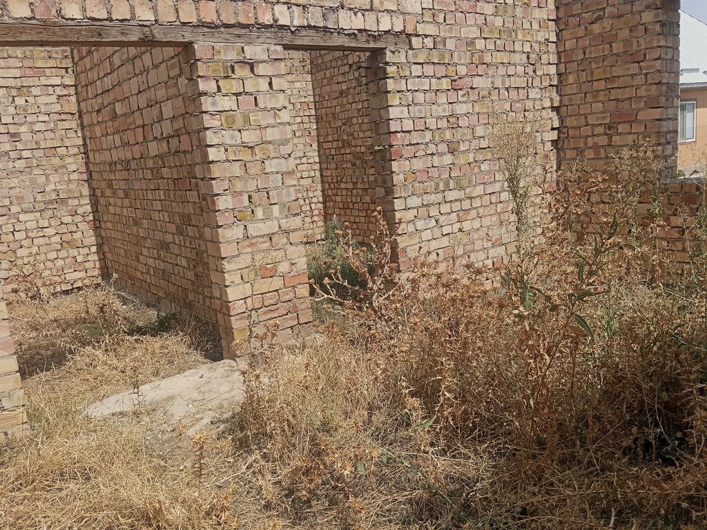 Продам недостроенный дом из кирпича в Бишкеке: фото 3