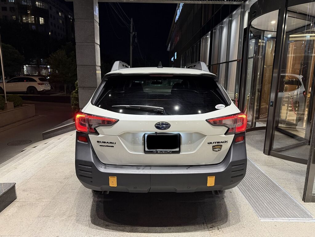 Subaru Outback: 2022 г., 2.4 л, Вариатор, Бензин, Универсал: фото 4