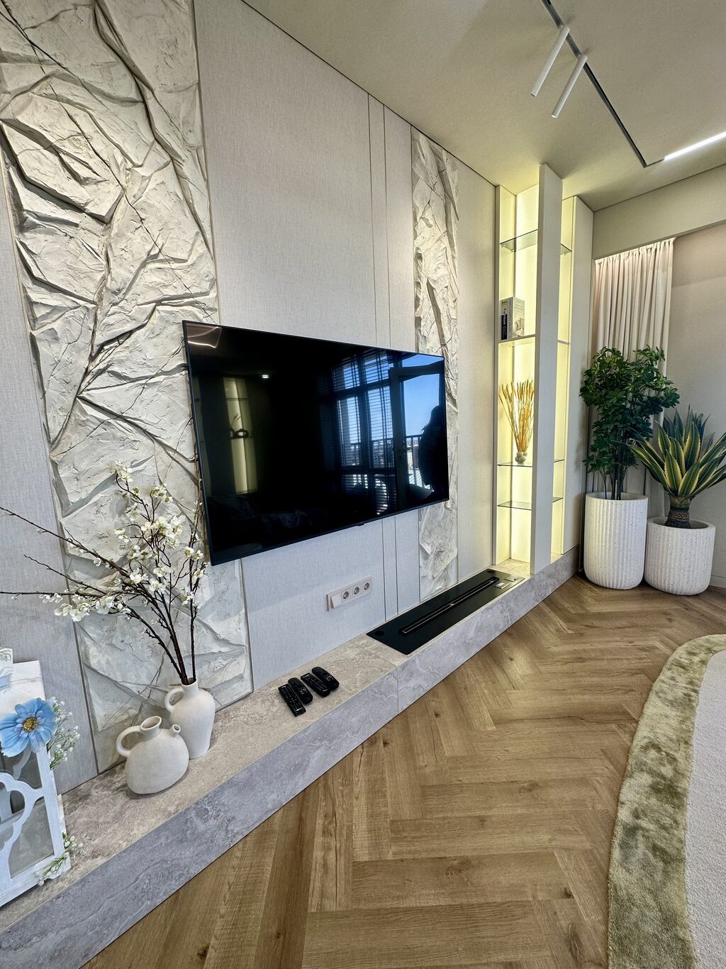 2 комнаты, 74 м², Филармония Элитка, 13 этаж, Дизайнерский ремонт: фото 4