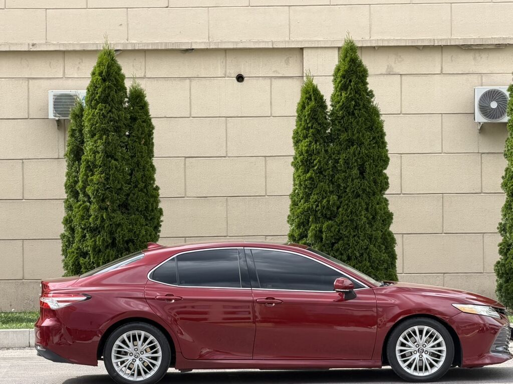 Toyota Camry: 2018 г., 2.5 л, Вариатор, Гибрид, Седан: фото 6