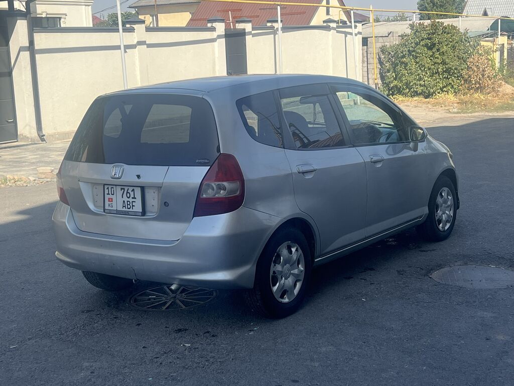 Honda Fit: 2003 г., 1.3 л, Вариатор, Бензин: фото 4