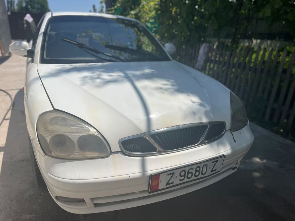 Daewoo Nubira: 1999 г., 1.5 л, Механика, Бензин, Седан: фото 6