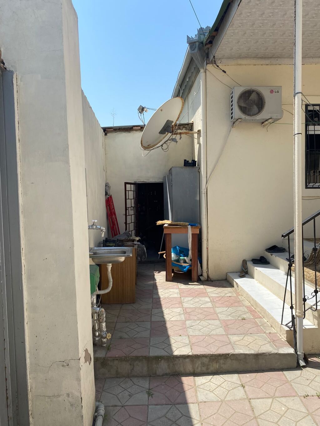 3 otaqlı, 120 kv. m, Kredit yoxdur, Orta təmir