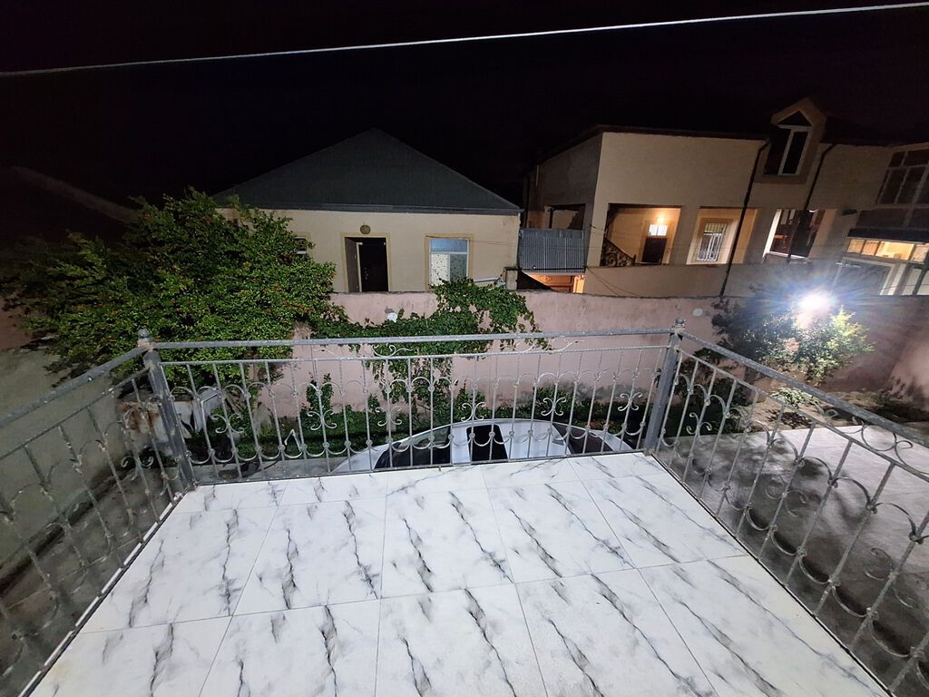 Bakı, 6 otaqlı, Köhnə tikili, 139 kv. m