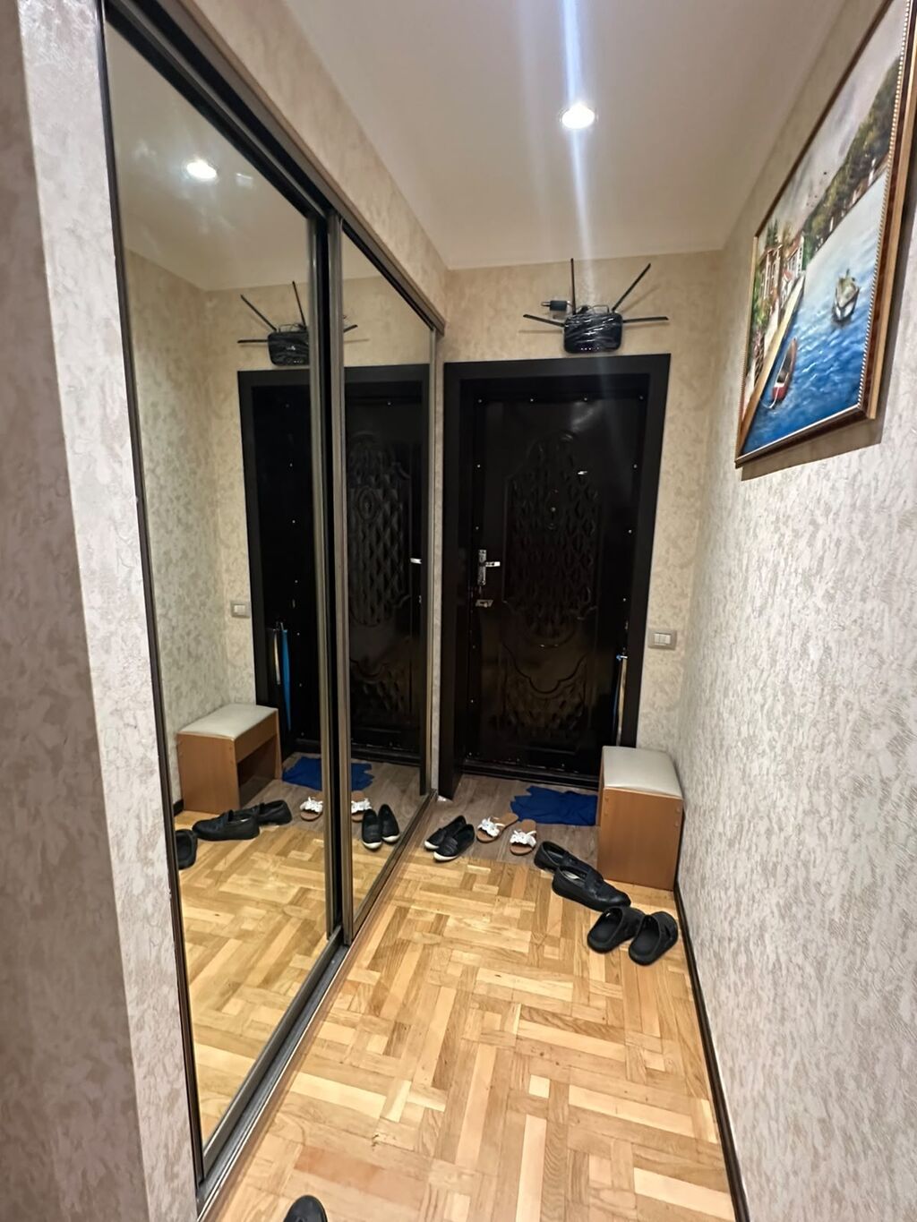 Bakı, 4 otaqlı, Köhnə tikili, m. Qara Qarayev, 100 kv. m