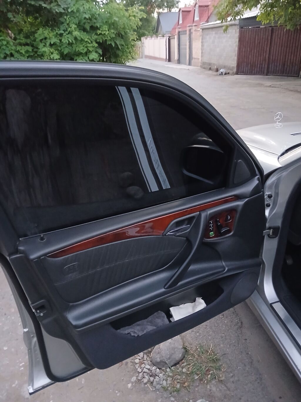 Mercedes-Benz E-Class: 2001 г., Автомат, Бензин, Седан: фото 3