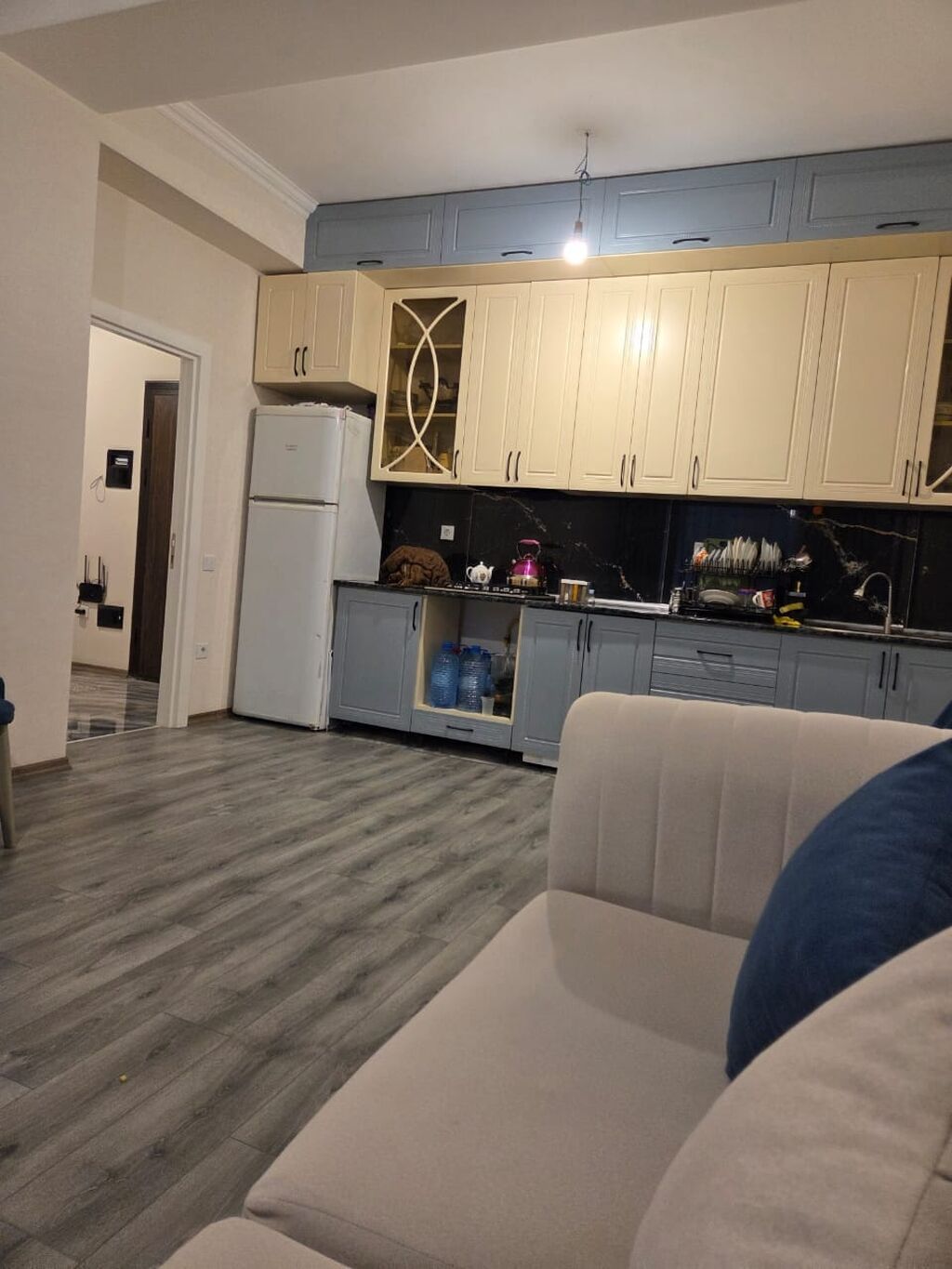 3 otaqlı, Yeni tikili, m. 20 Yanvar, 75 kv. m