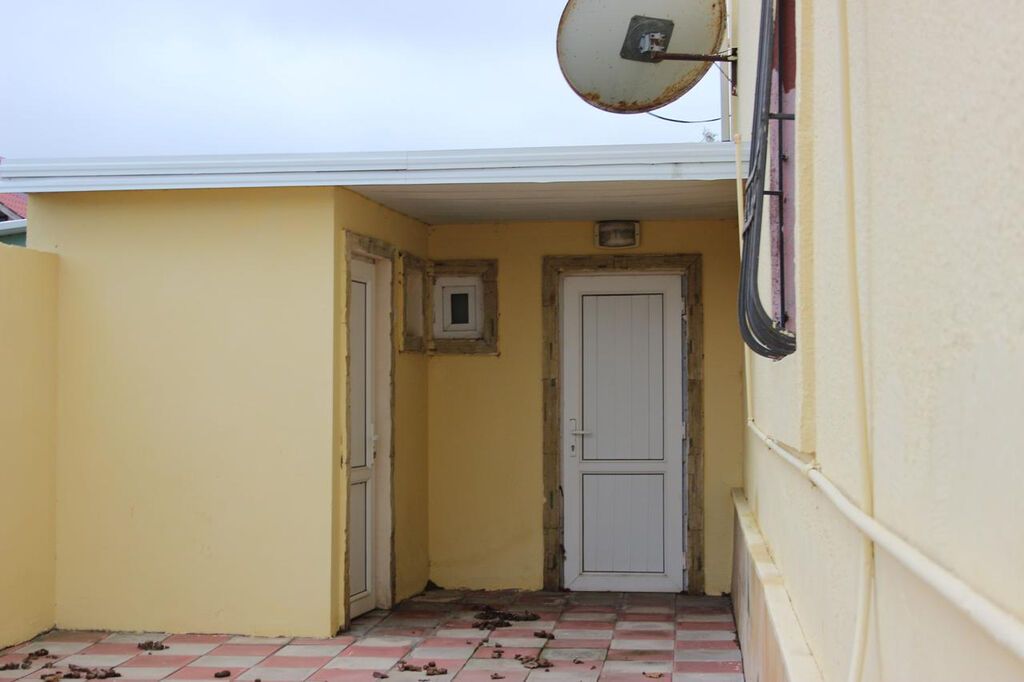 Novxanı 7 otaqlı, 309 kv. m, Yeni təmirli