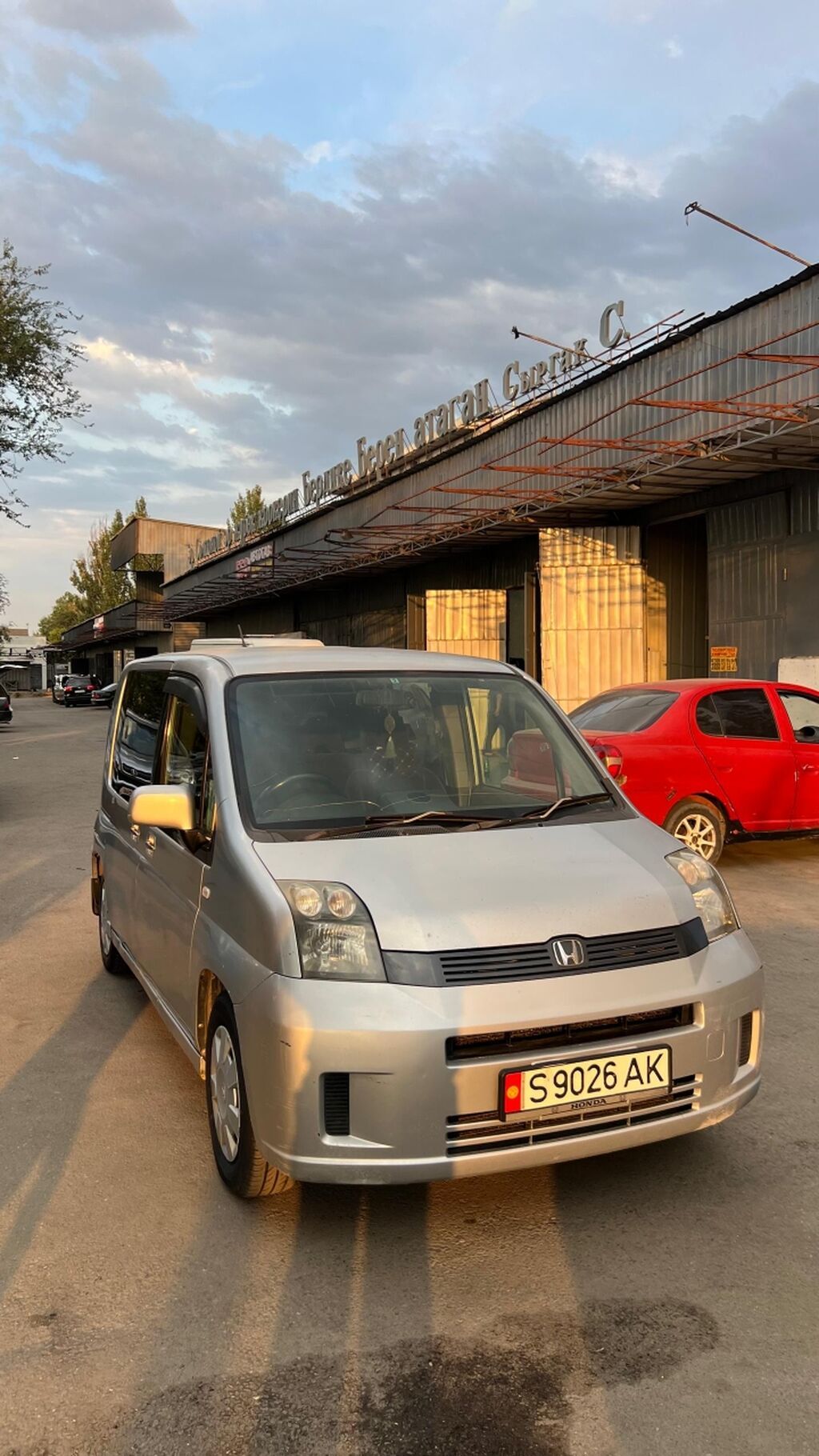 Honda Mobilio: 2006 г., 1.5 л, Автомат, Бензин, Минивэн: фото 3