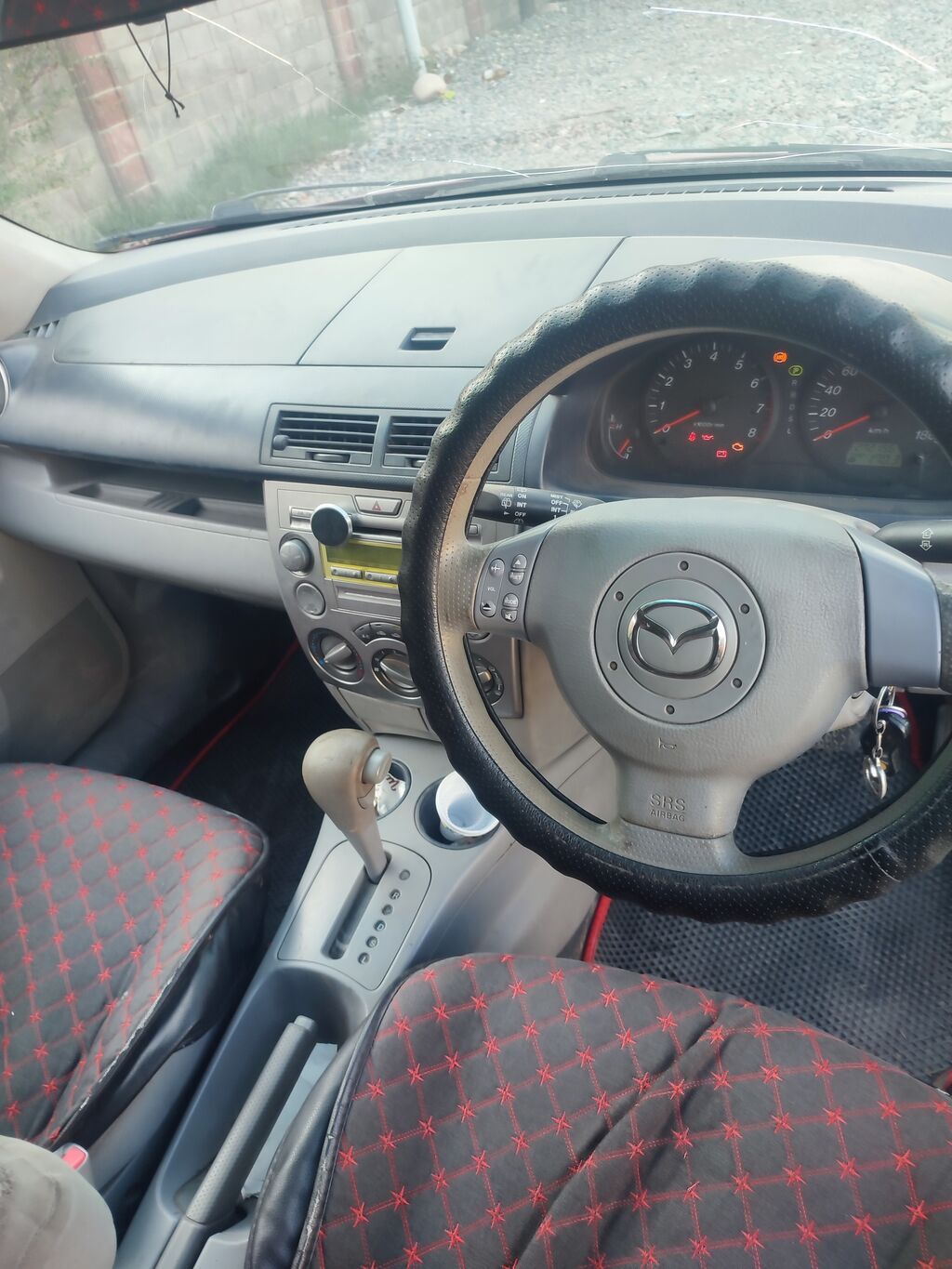 Mazda Demio: 2003 г., Бензин, Хэтчбэк — фото 8
