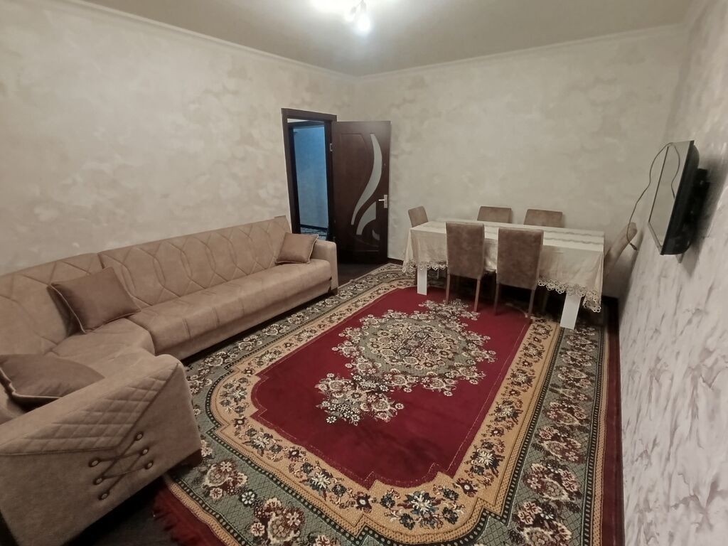 Mənzil yeni Gəncədə Natarusun yanında yerləşir. Mənzildə bütün
