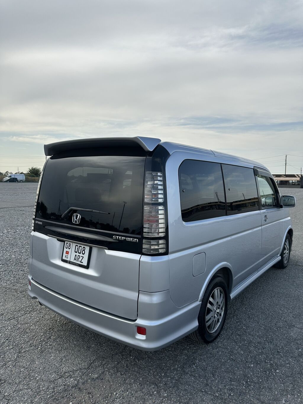 Honda Stepwgn: 2004 г., 2 л, Автомат, Бензин, Минивэн: фото 4