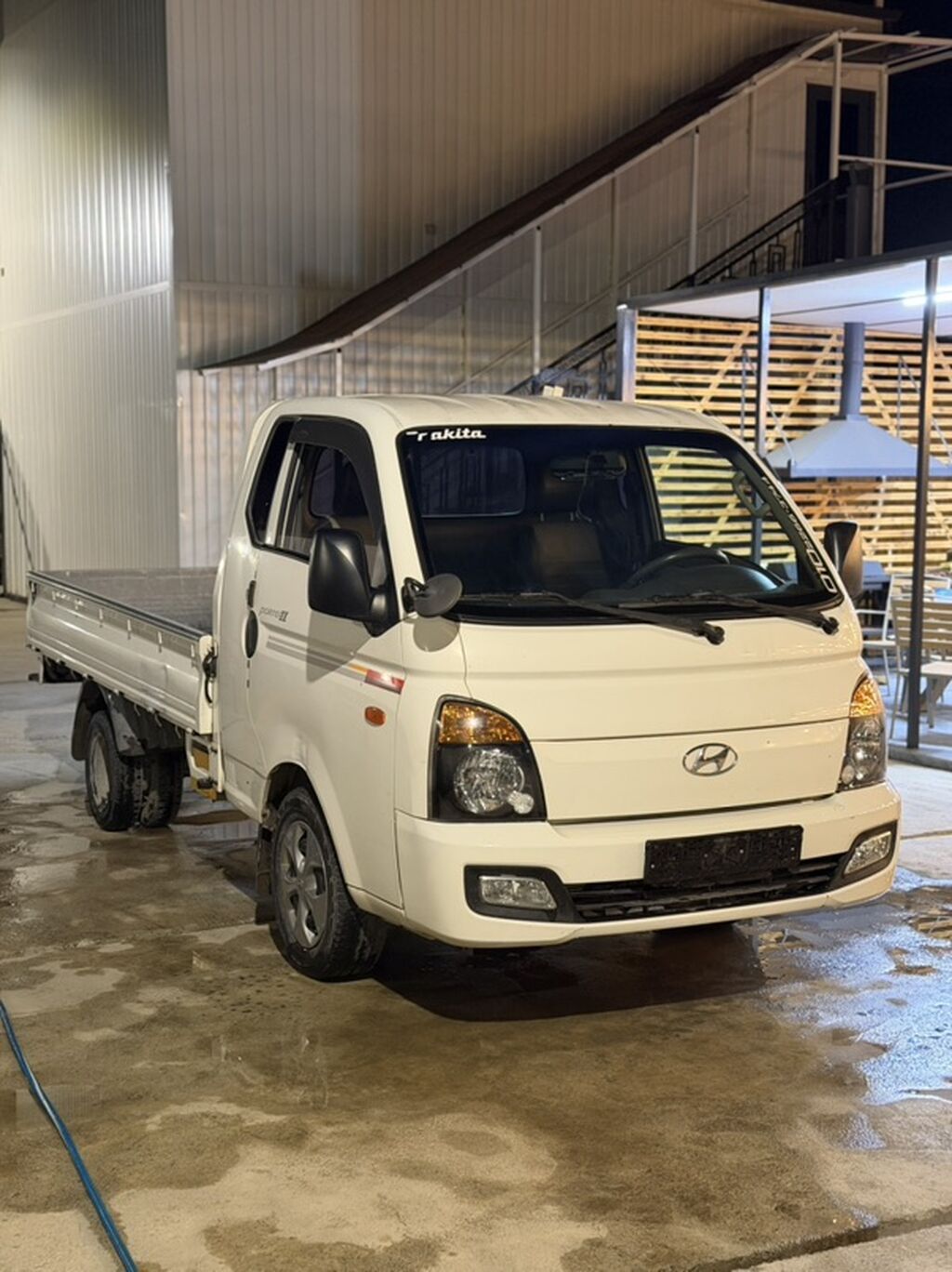 Hyundai Porter II — компактный грузовой бортовой пикап. Оргинал: фото 2
