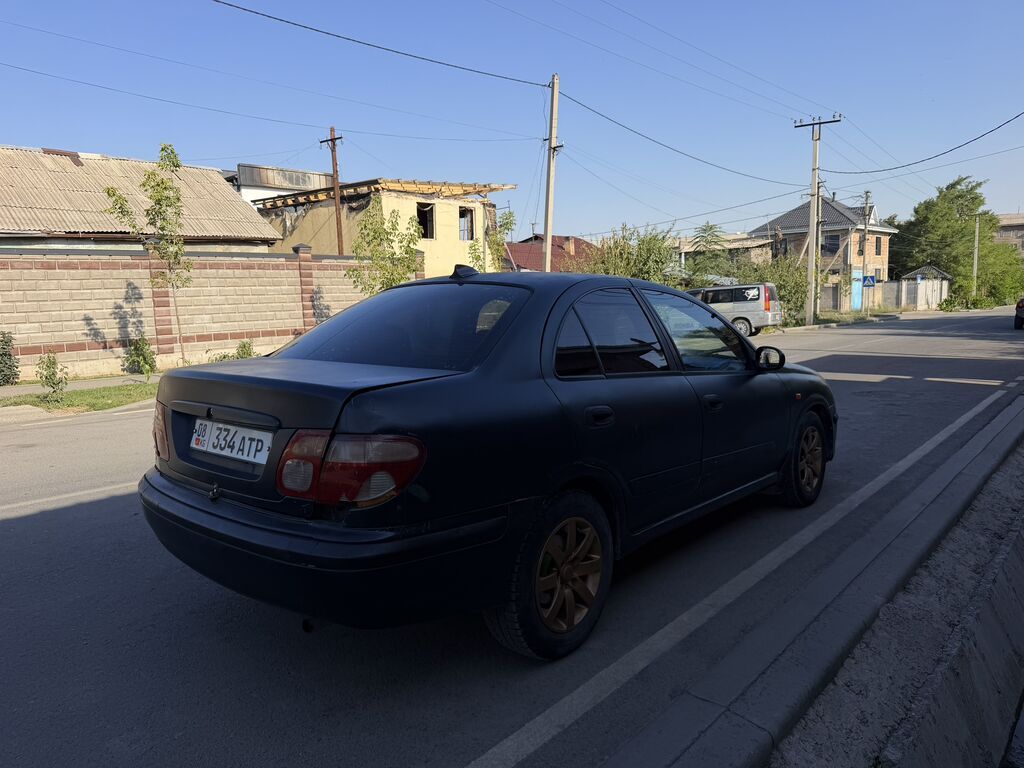 Nissan Almera: 2000 г., 1.8 л, Механика, Бензин, Седан: фото 2