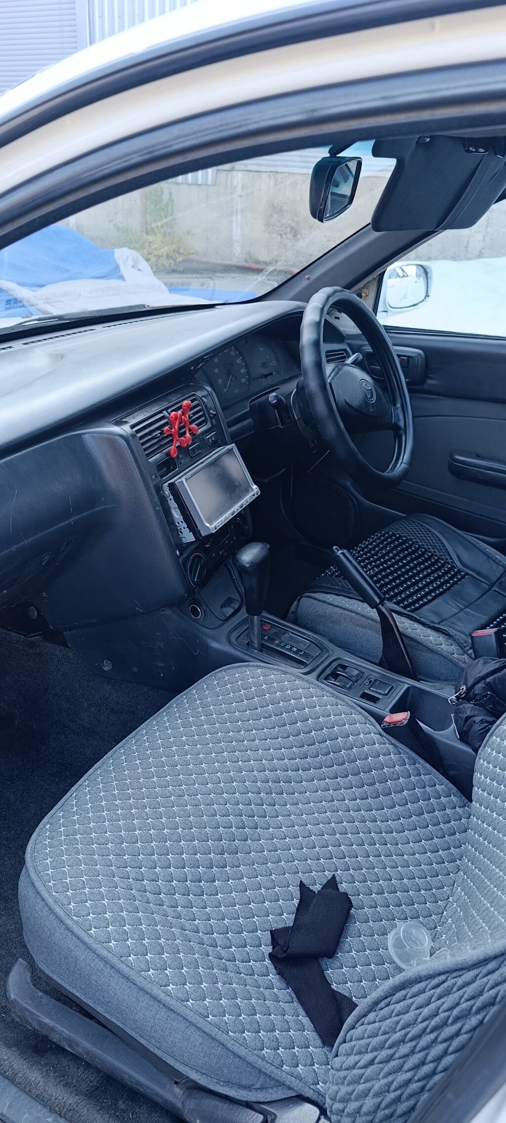 Toyota Caldina: 1994 г., 1.8 л, Автомат, Бензин, Универсал: фото 4