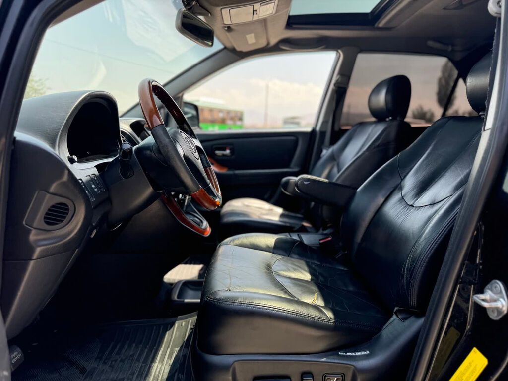 Lexus RX: 2001 г., 0.3 л, Автомат, Бензин, Внедорожник: фото 3