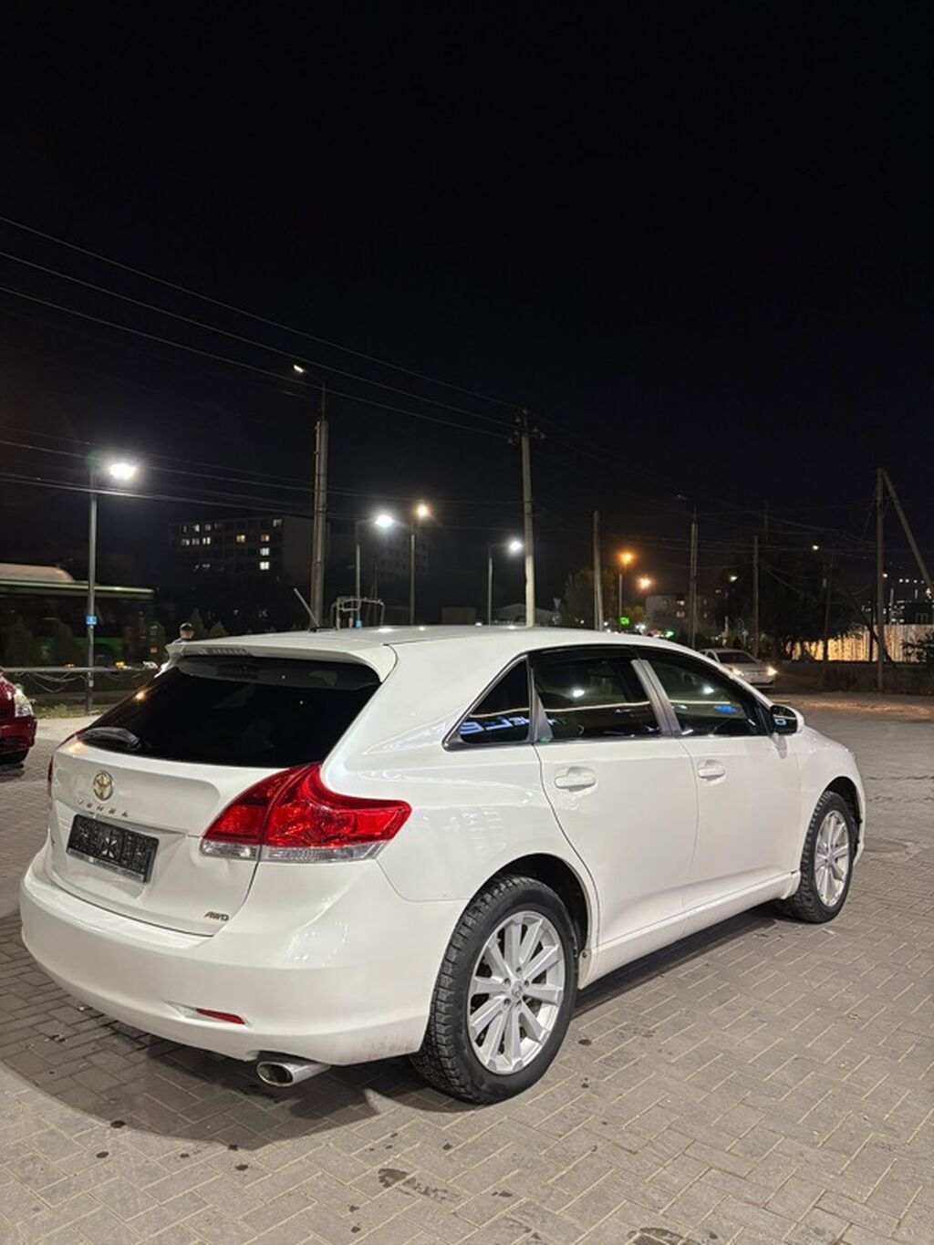 Toyota Venza: 2010 г., 2.7 л, Автомат, Бензин, Кроссовер: фото 5