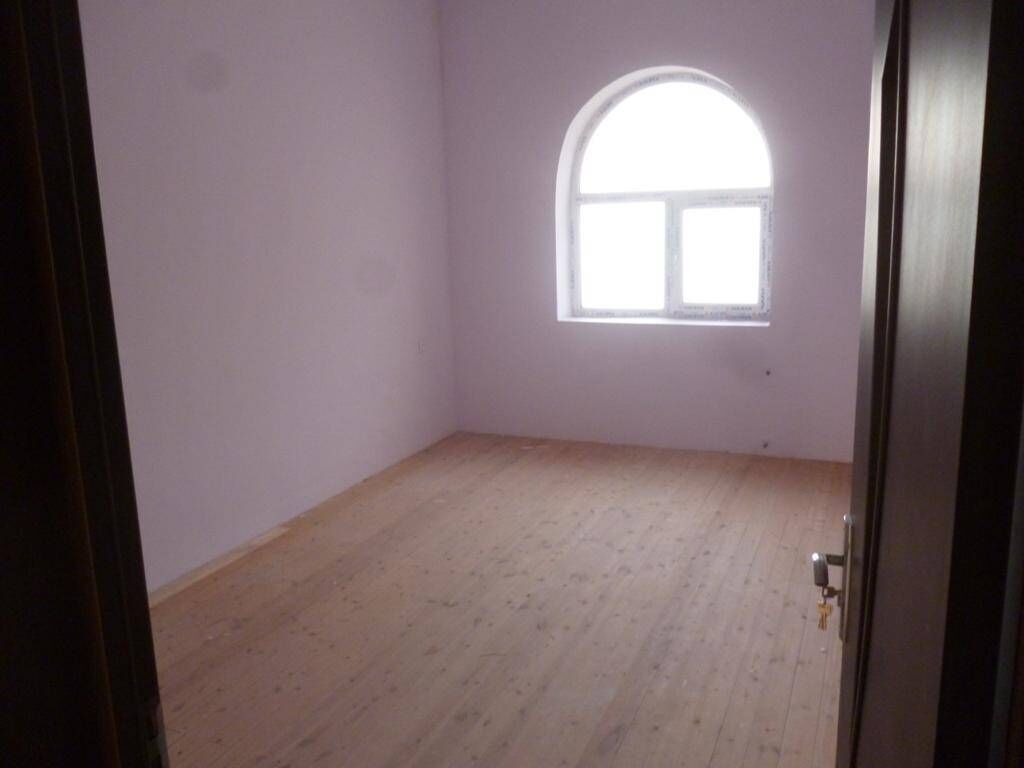 8 otaq, 184 kv. m, Kredit var, Yeni təmirli