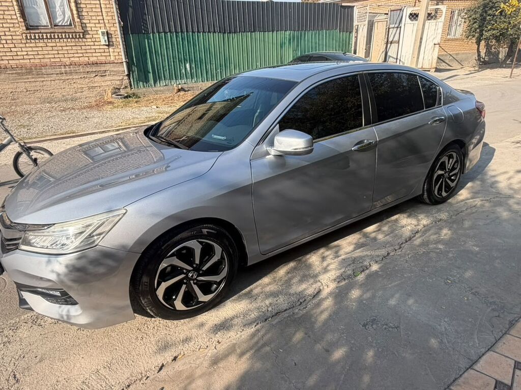 Honda Accord: 2017 г., 2.4 л, Автомат, Бензин, Седан: фото 4