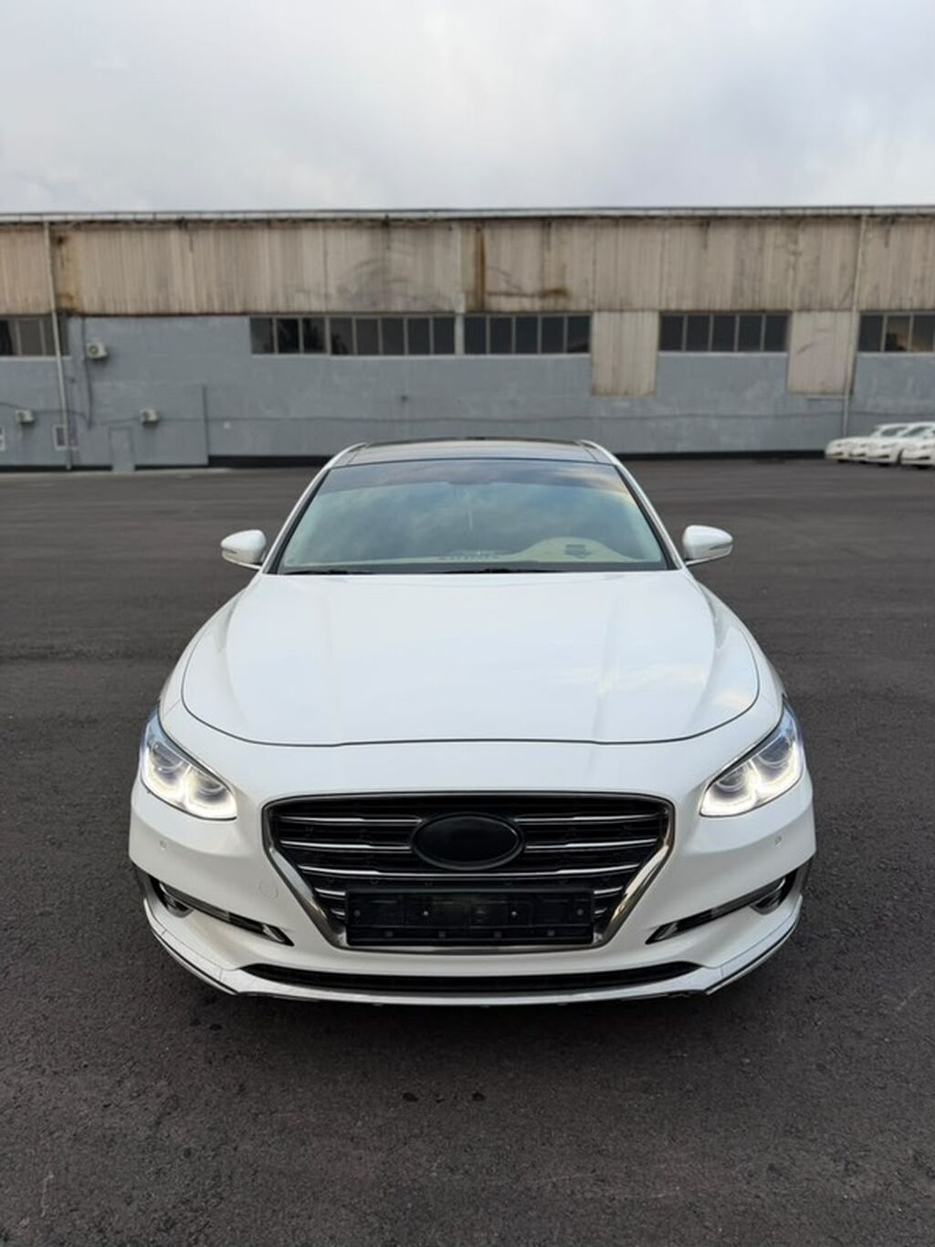 Hyundai Grandeur: 2018 г., 3 л, Автомат, Газ, Седан: фото 2