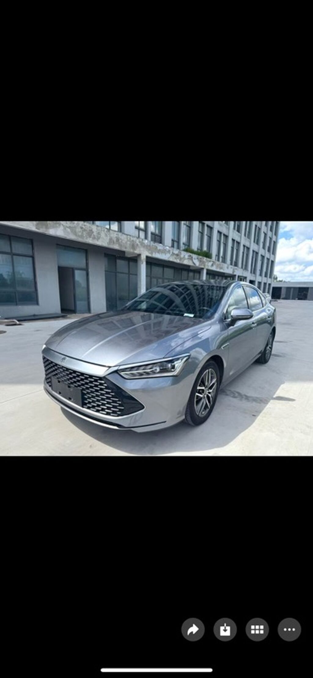 BYD Qin: 2022 г., 1.5 л, Гибрид, Седан: фото 7