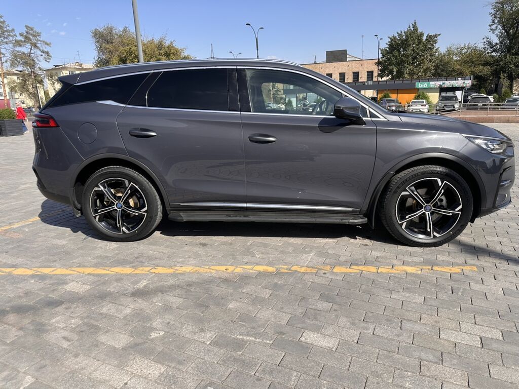 BYD Tang