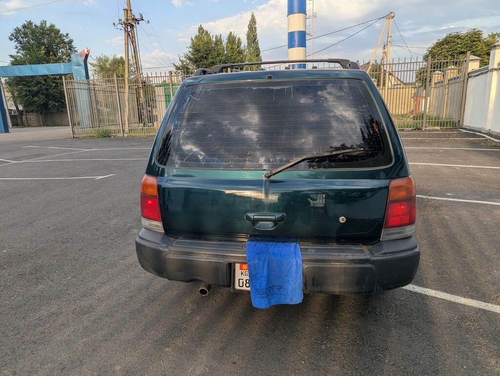 Subaru Forester: 1999 г., 2 л, Механика, Бензин, Кроссовер: фото 5