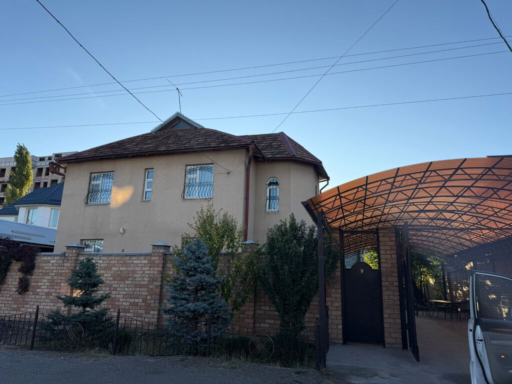 200 м², 4 комнаты, Киргизия 1, Без животных: фото 3
