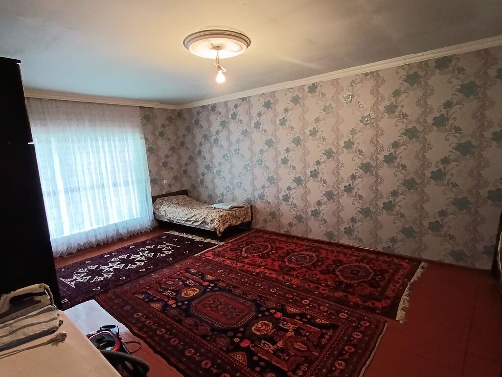 150 kv. m, 3 otaqlı, Artezian quyusu, Telefon, Qaz