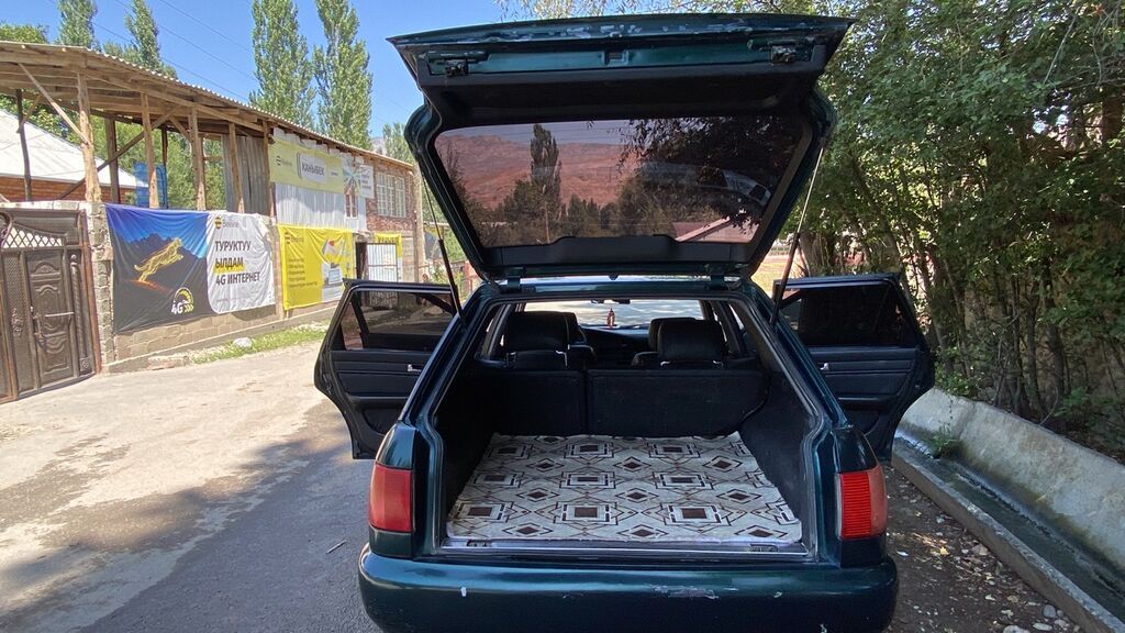 Audi A6: 1994 г., 2.6 л, Механика, Бензин, Универсал: фото 8