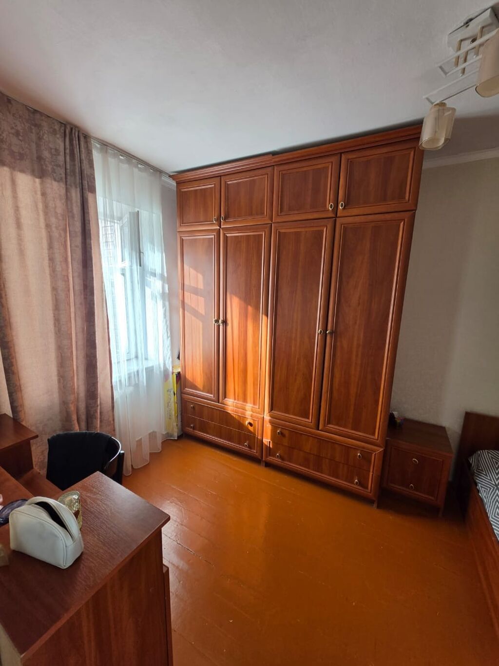 3 комнаты, 56 м², Мед Академия Хрущевка, 3 этаж, Старый ремонт: фото 6