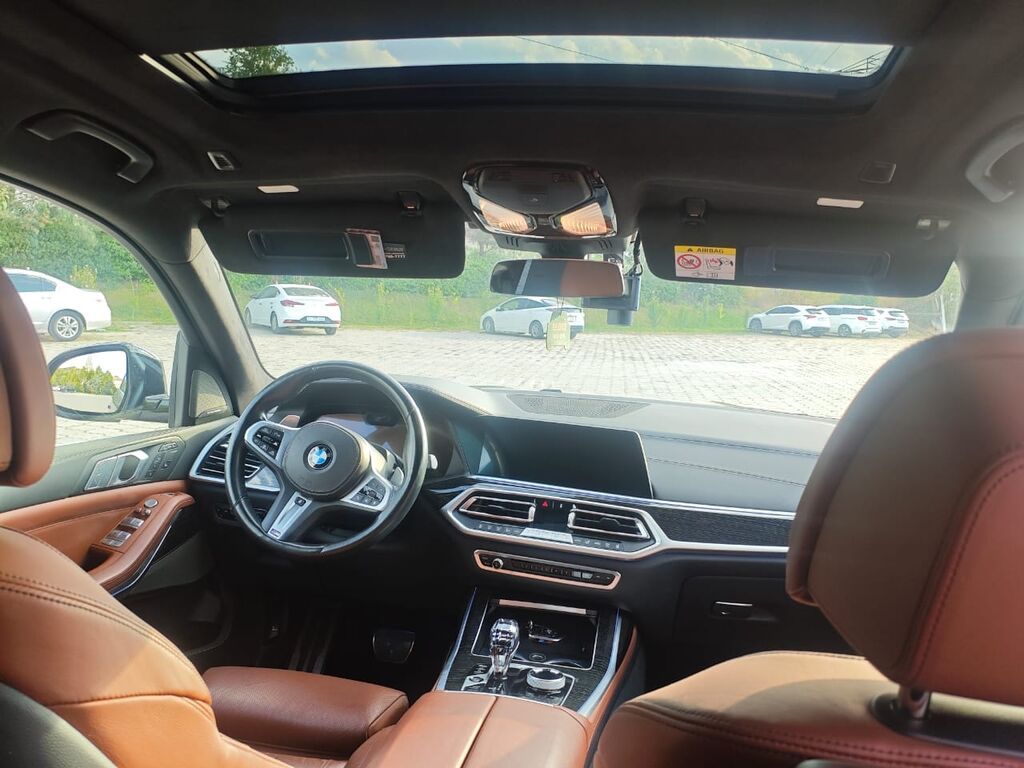 BMW X7: 2021 г., 3 л, Автомат, Бензин, Внедорожник: фото 8