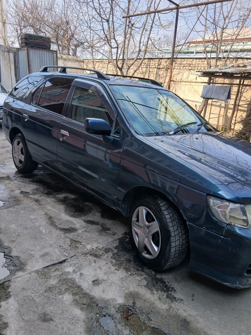 Nissan R Nessa: 1998 г., 2 л, Автомат, Бензин, Универсал: фото 2